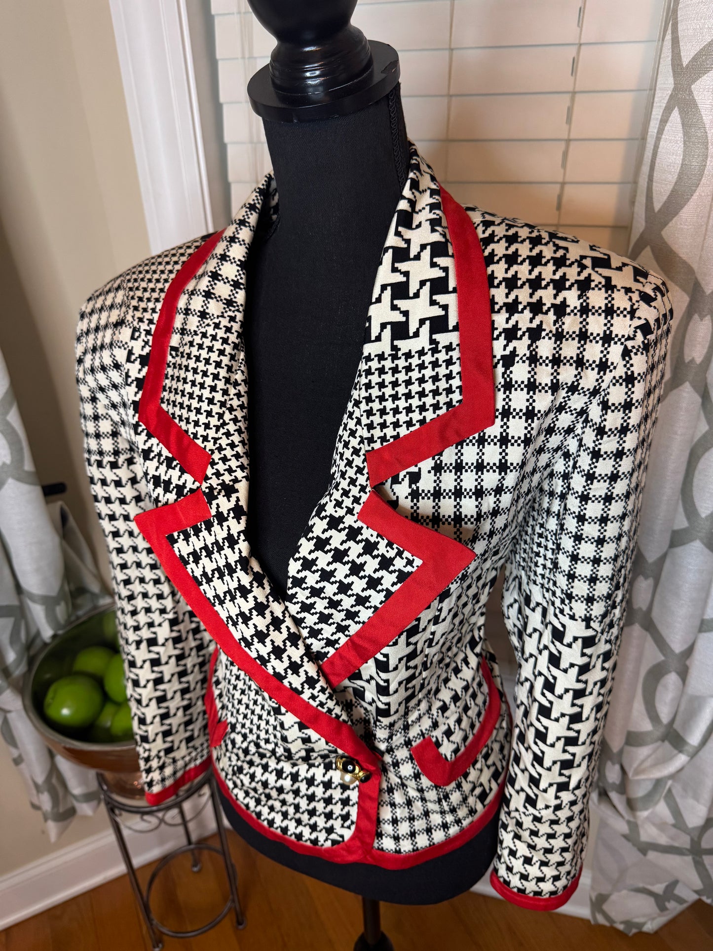 Liz Elana Vintage Houndstooth Blazer