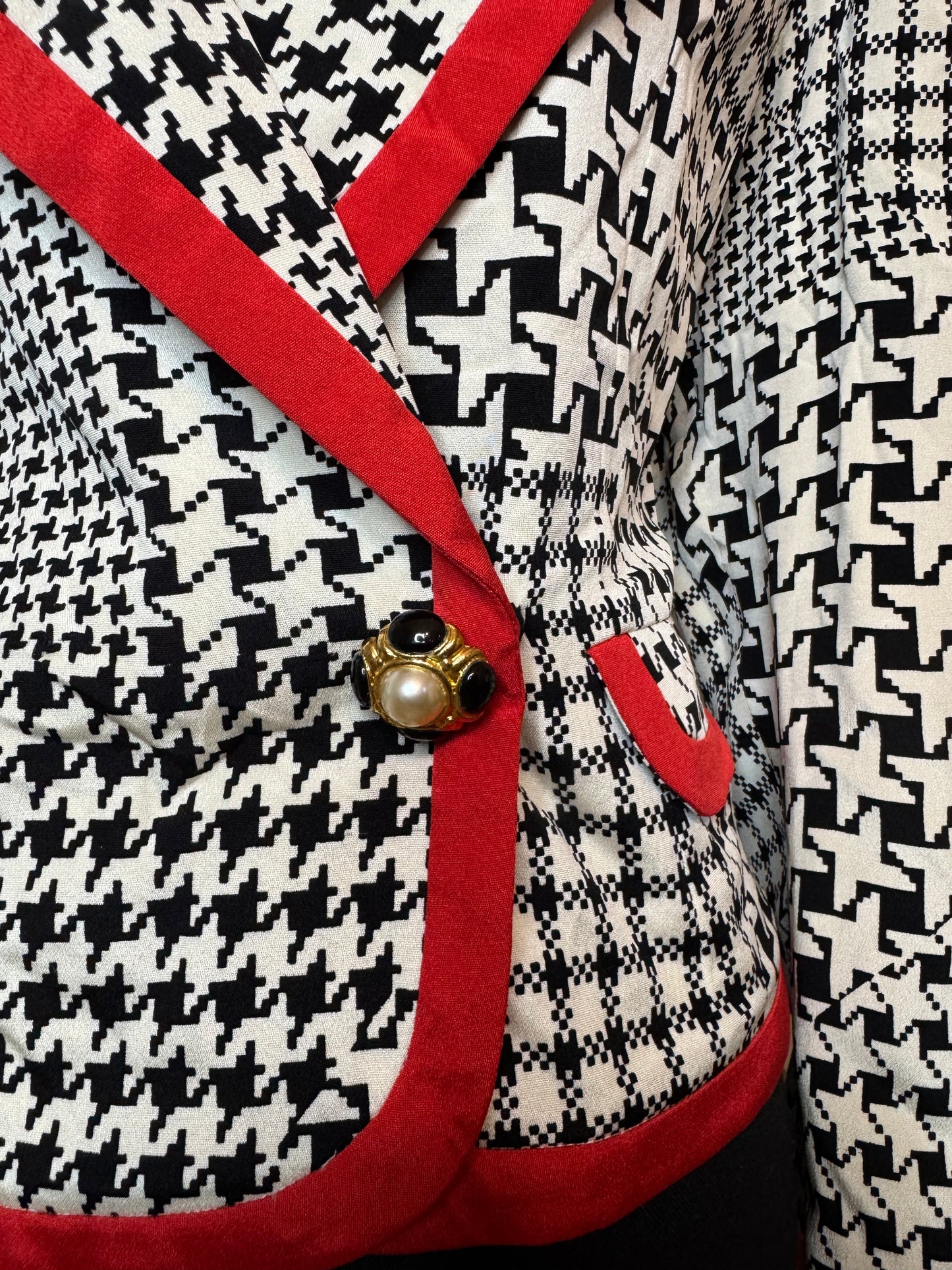 Liz Elana Vintage Houndstooth Blazer