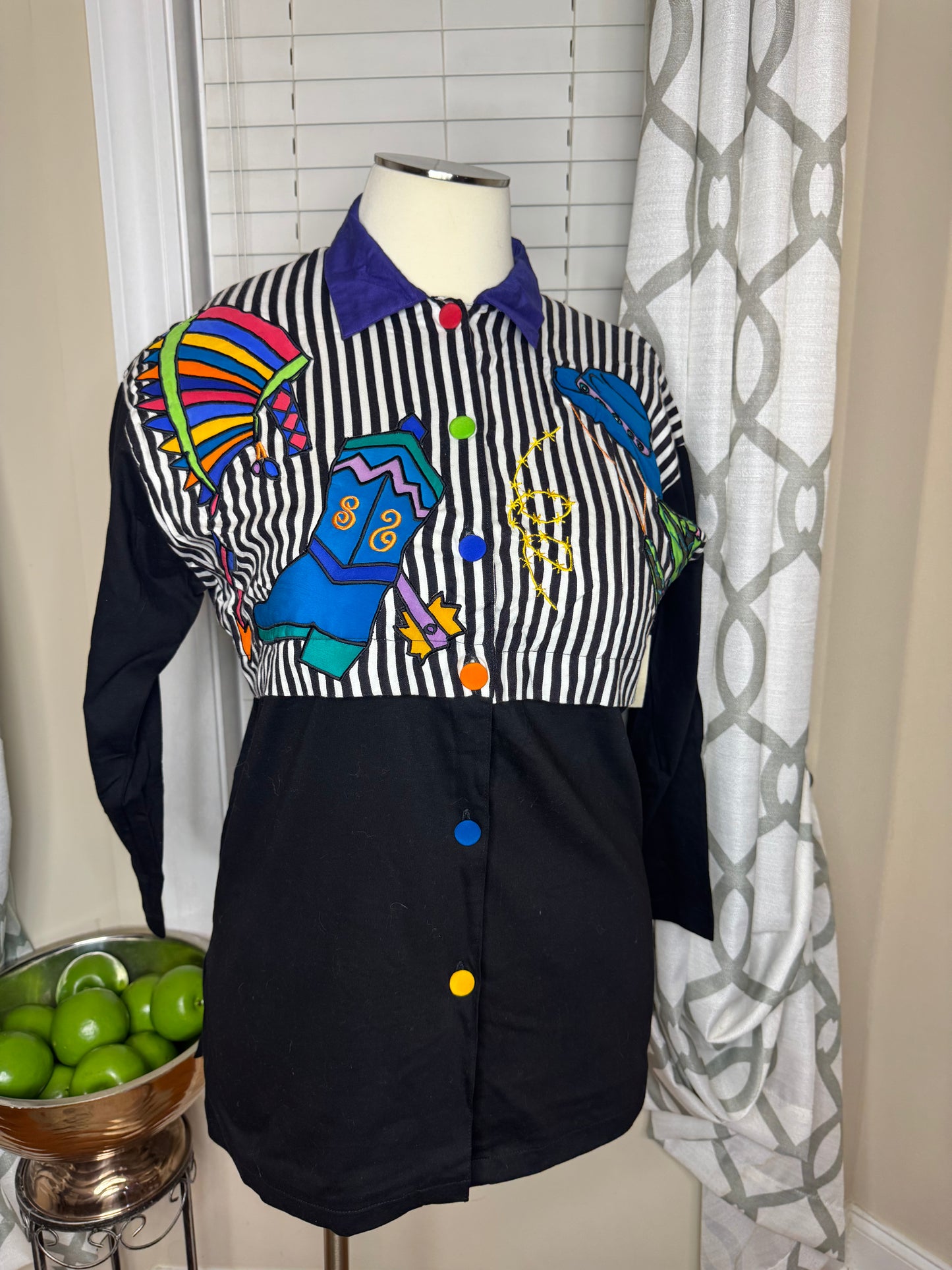 NWT Vintage Embroidered and Appliqué Adorned Shirt
