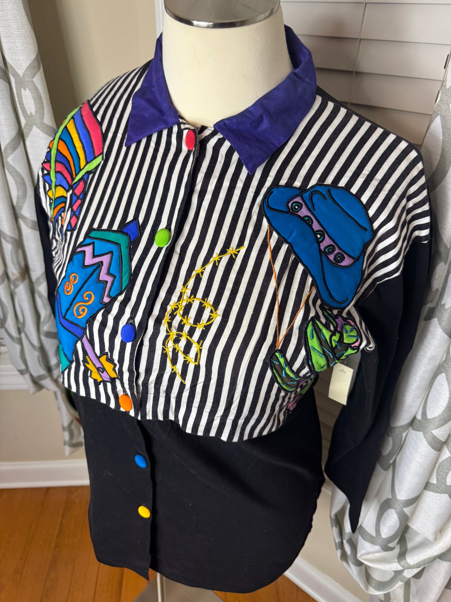 NWT Vintage Embroidered and Appliqué Adorned Shirt