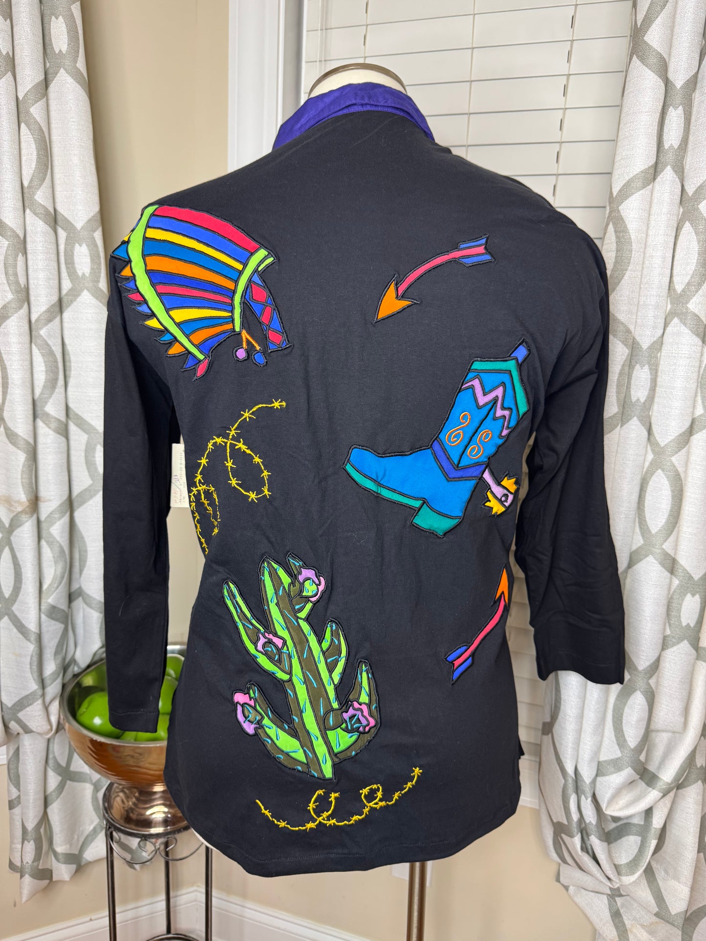 NWT Vintage Embroidered and Appliqué Adorned Shirt