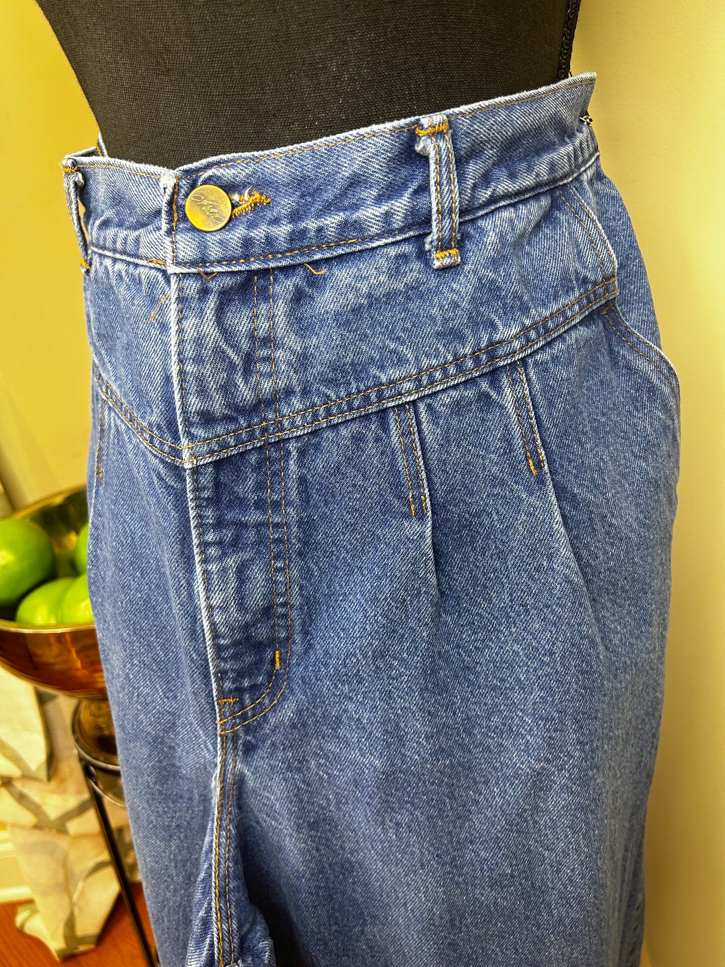 Vintage Chic High Waisted Plus Size Jeans