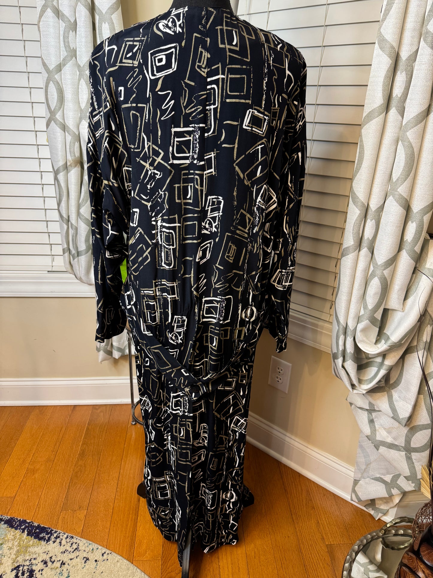 Joan Martin Vintage Duster with Single Button Closure and Adjustable Back