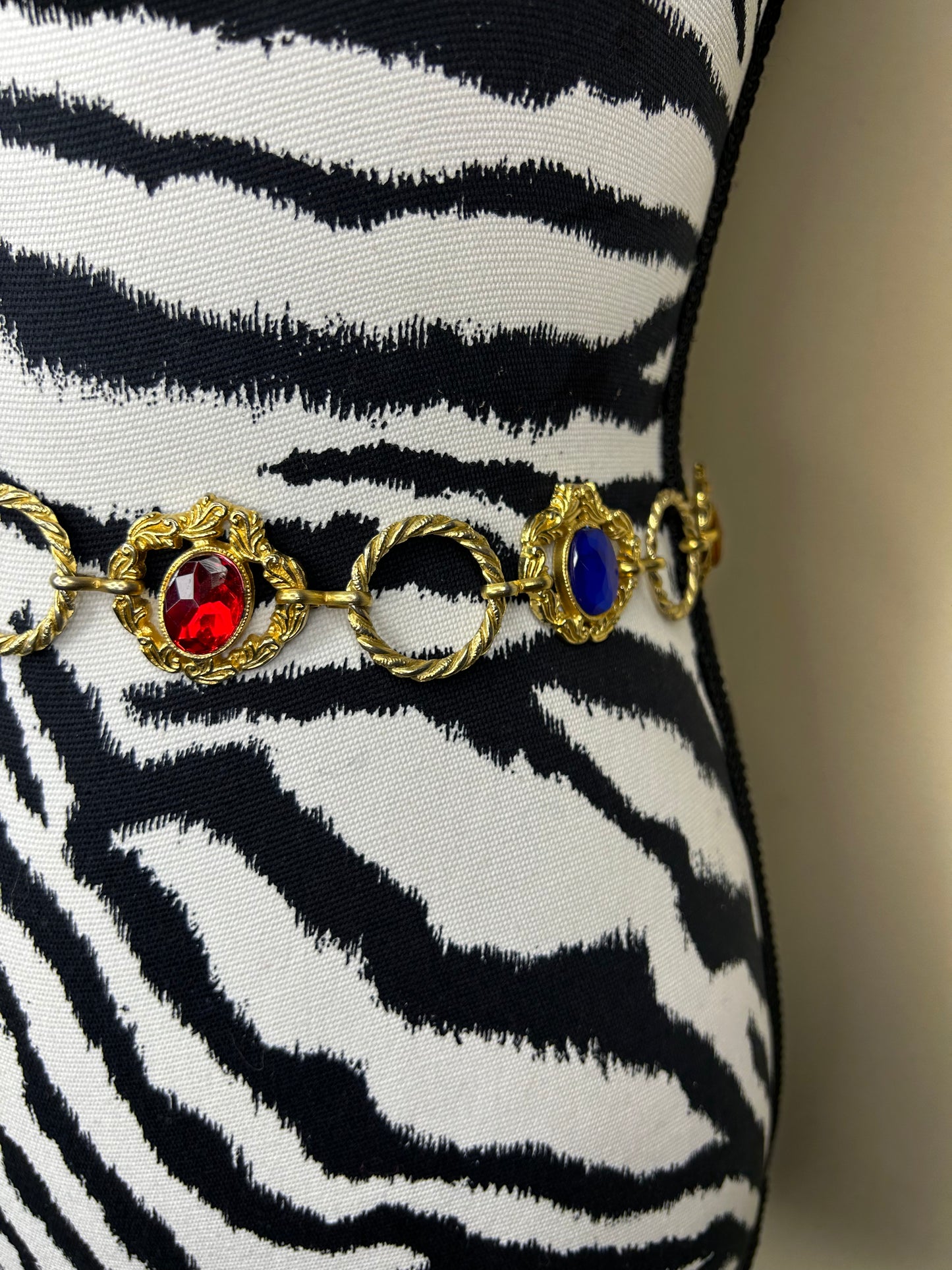 Jewel Belt (8 Jewels)
