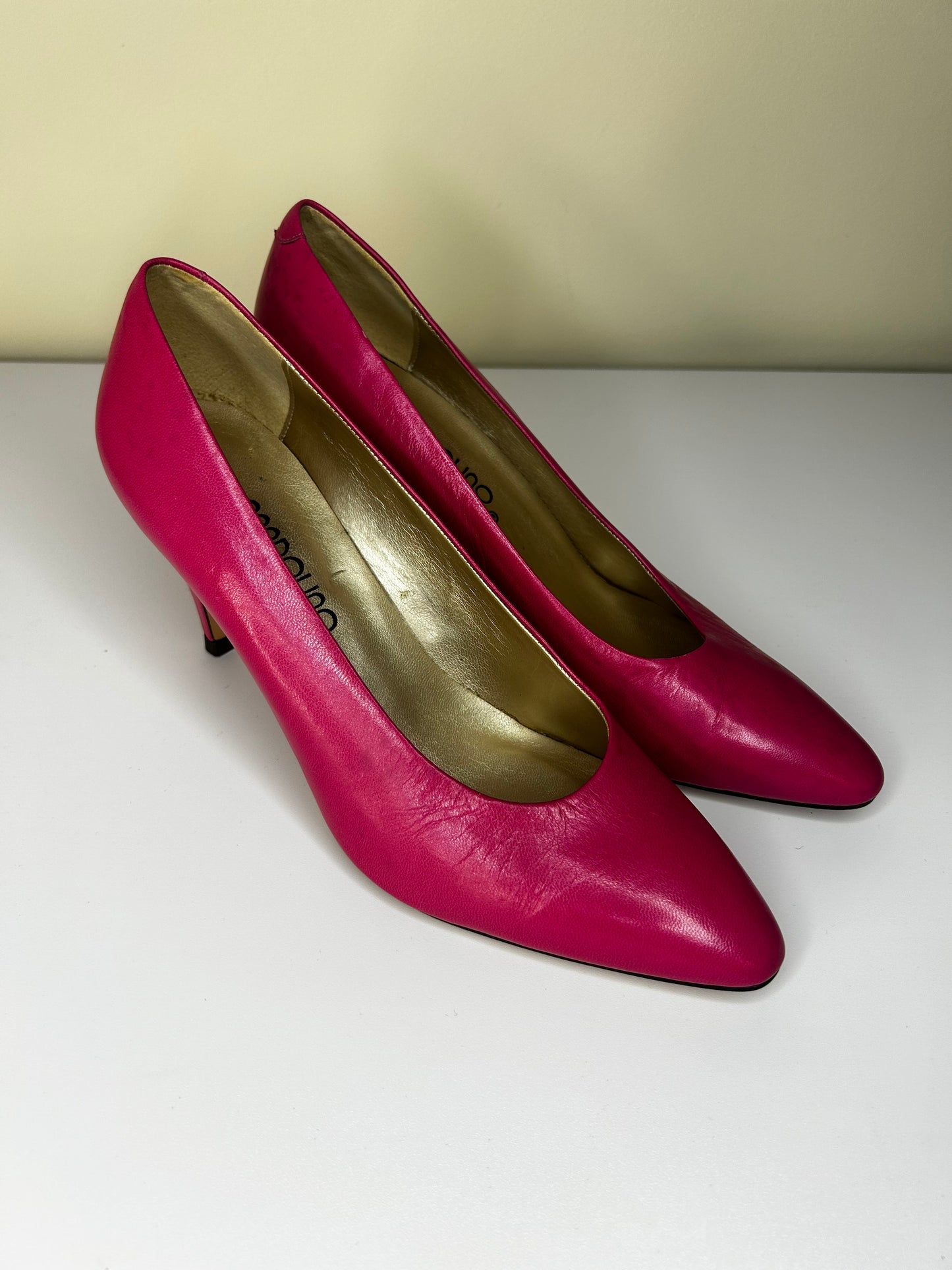 Vintage 80s Bandolino Fuchsia Pink Shoes