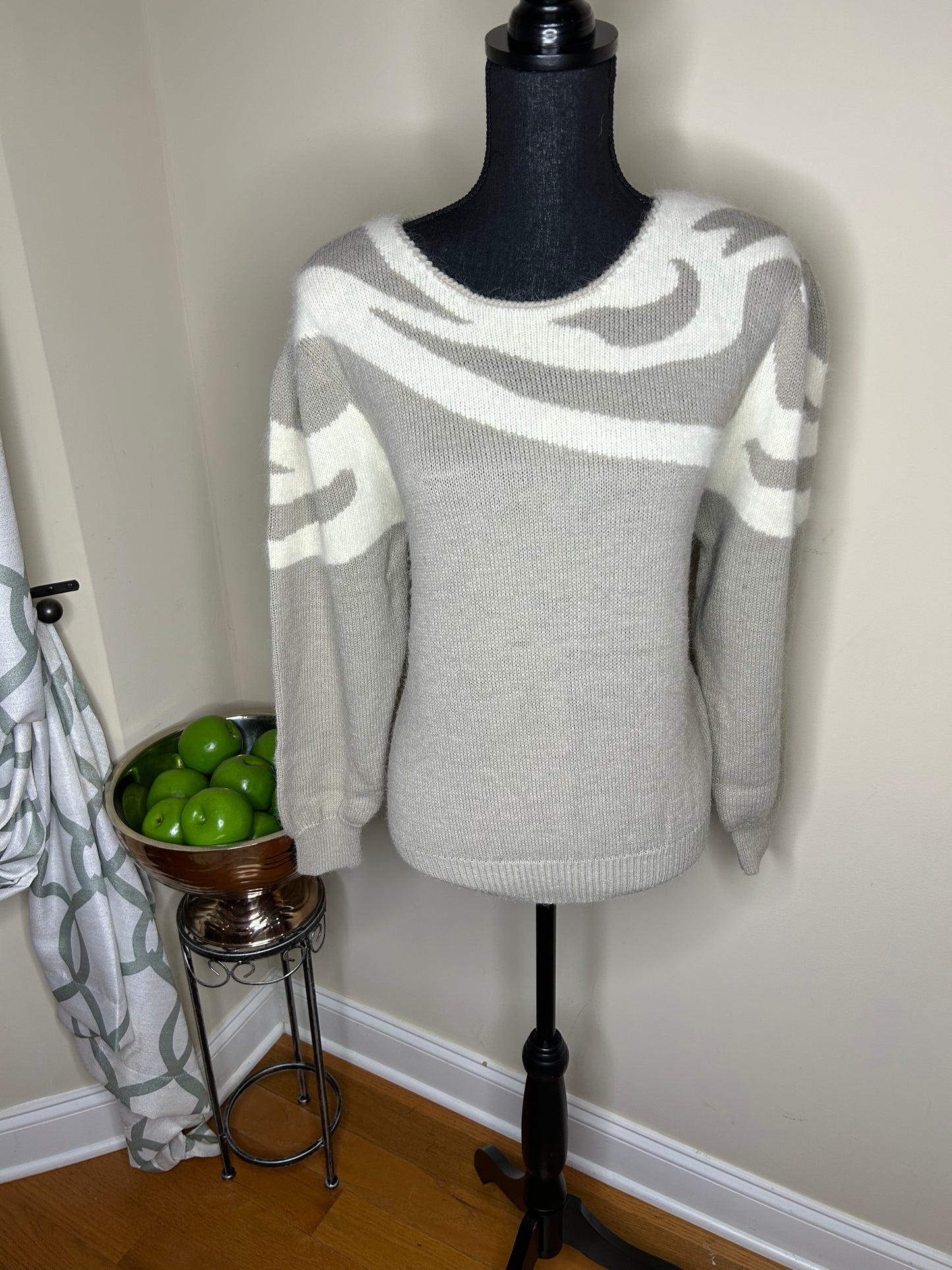 Tarazzia Vintage Sweater