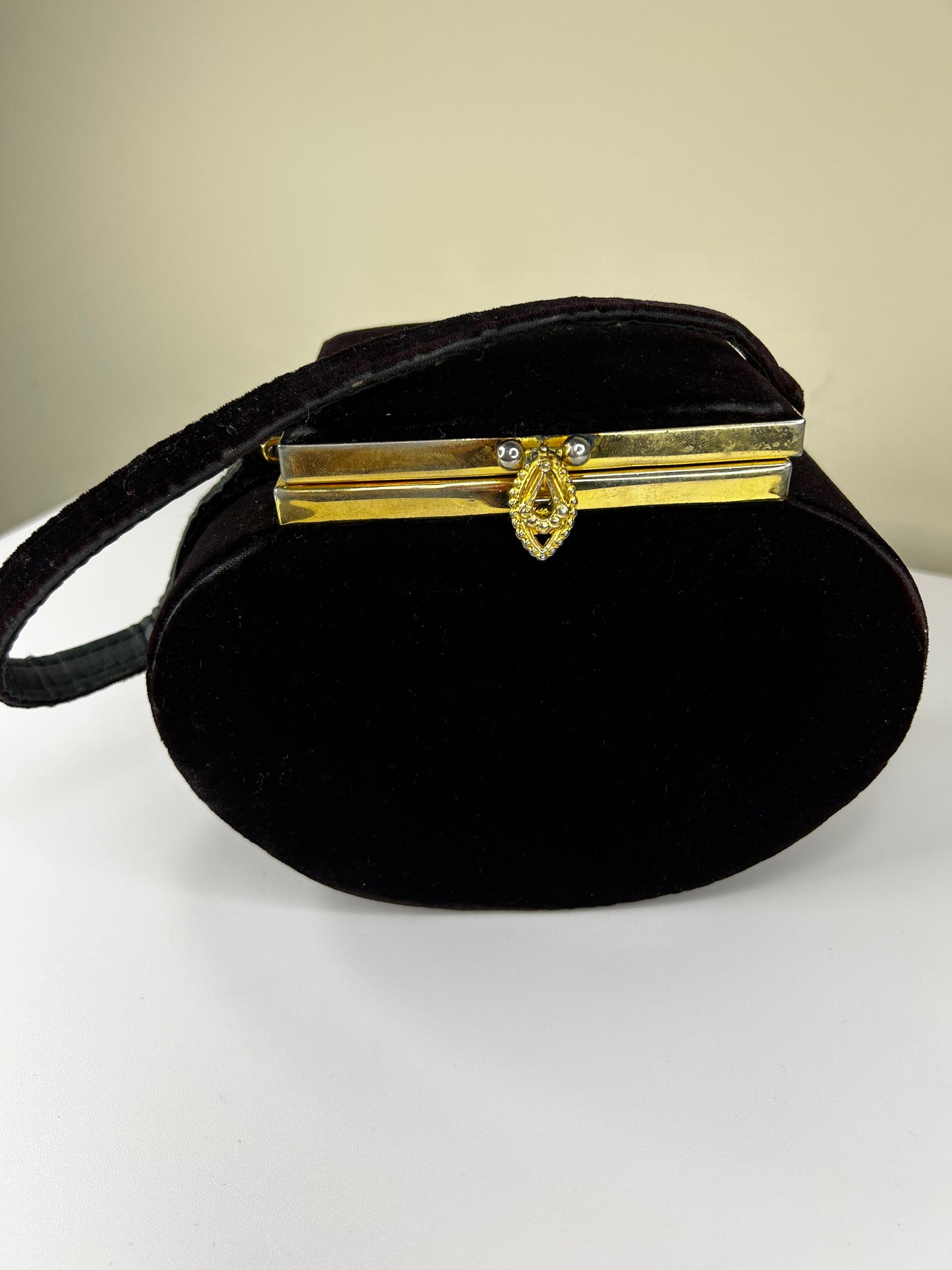 Carolyn Vintage Barton Burgundy Velvet Purse