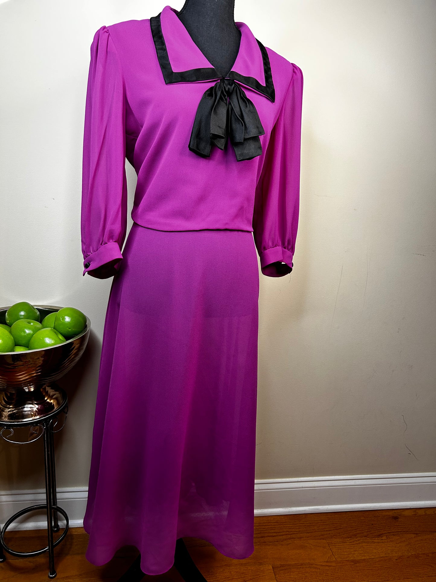 Vtg Samantha Black Dress