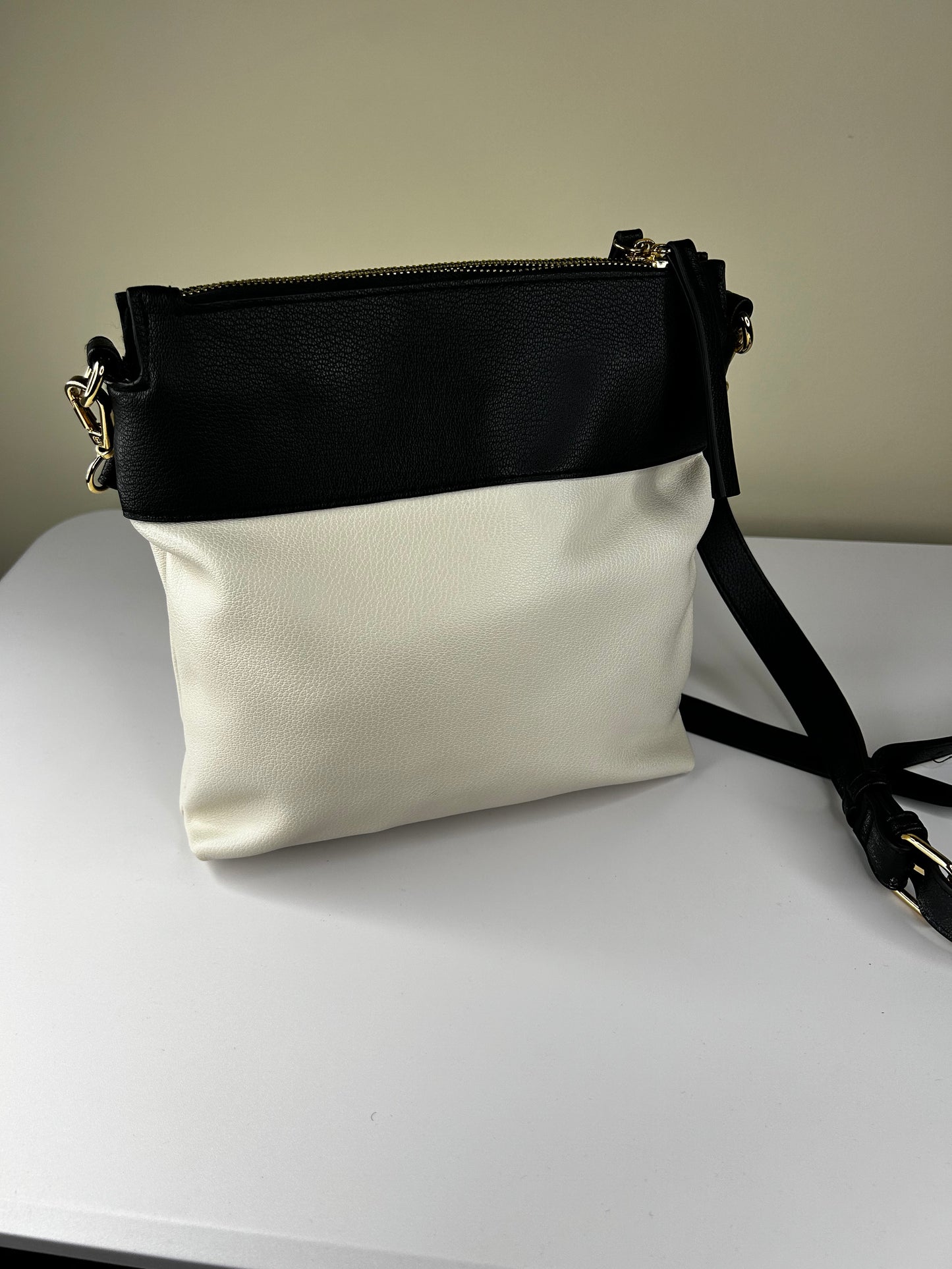 Chico's Black and Creme Crossbody
