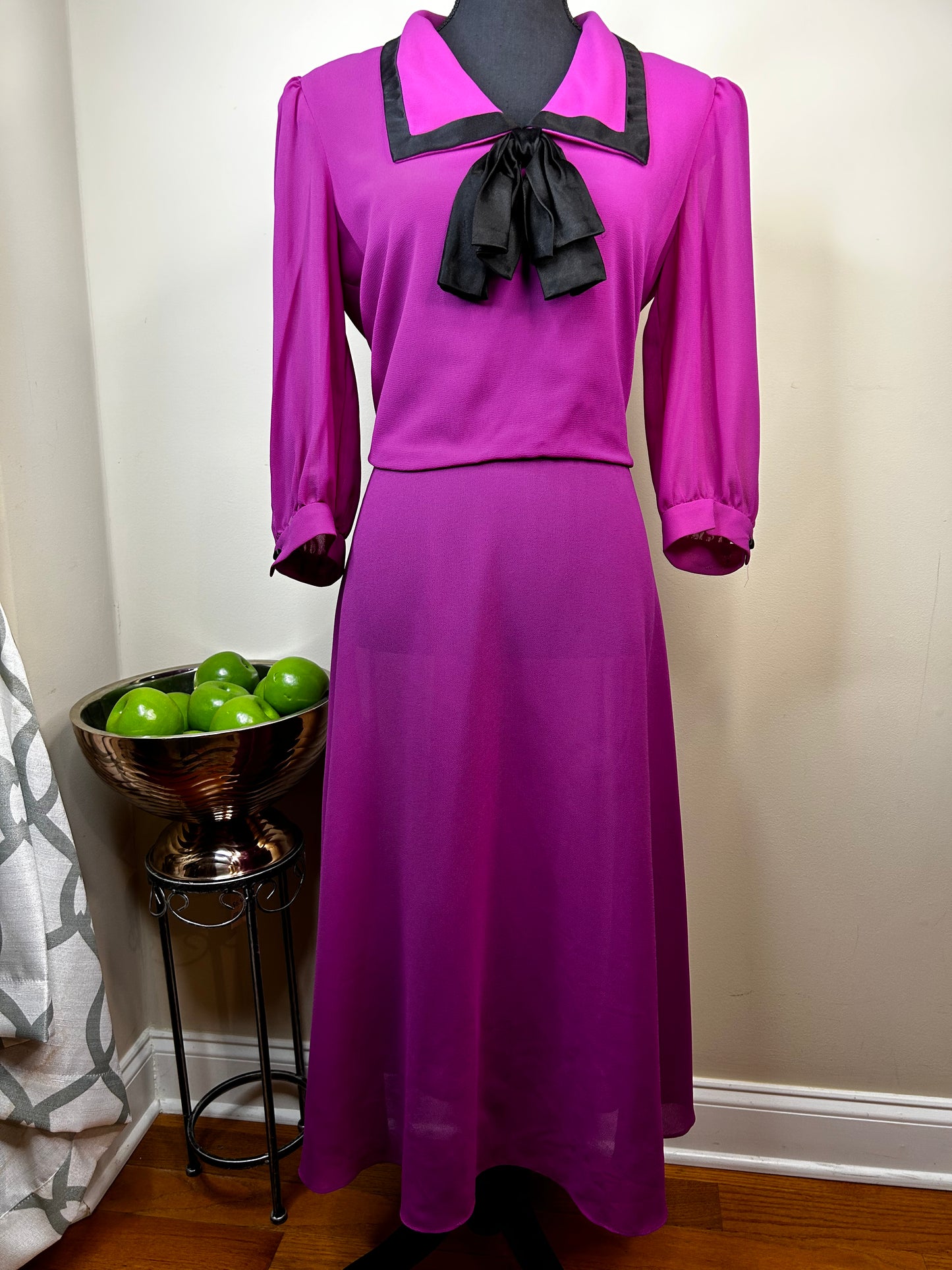 Vtg Samantha Black Dress