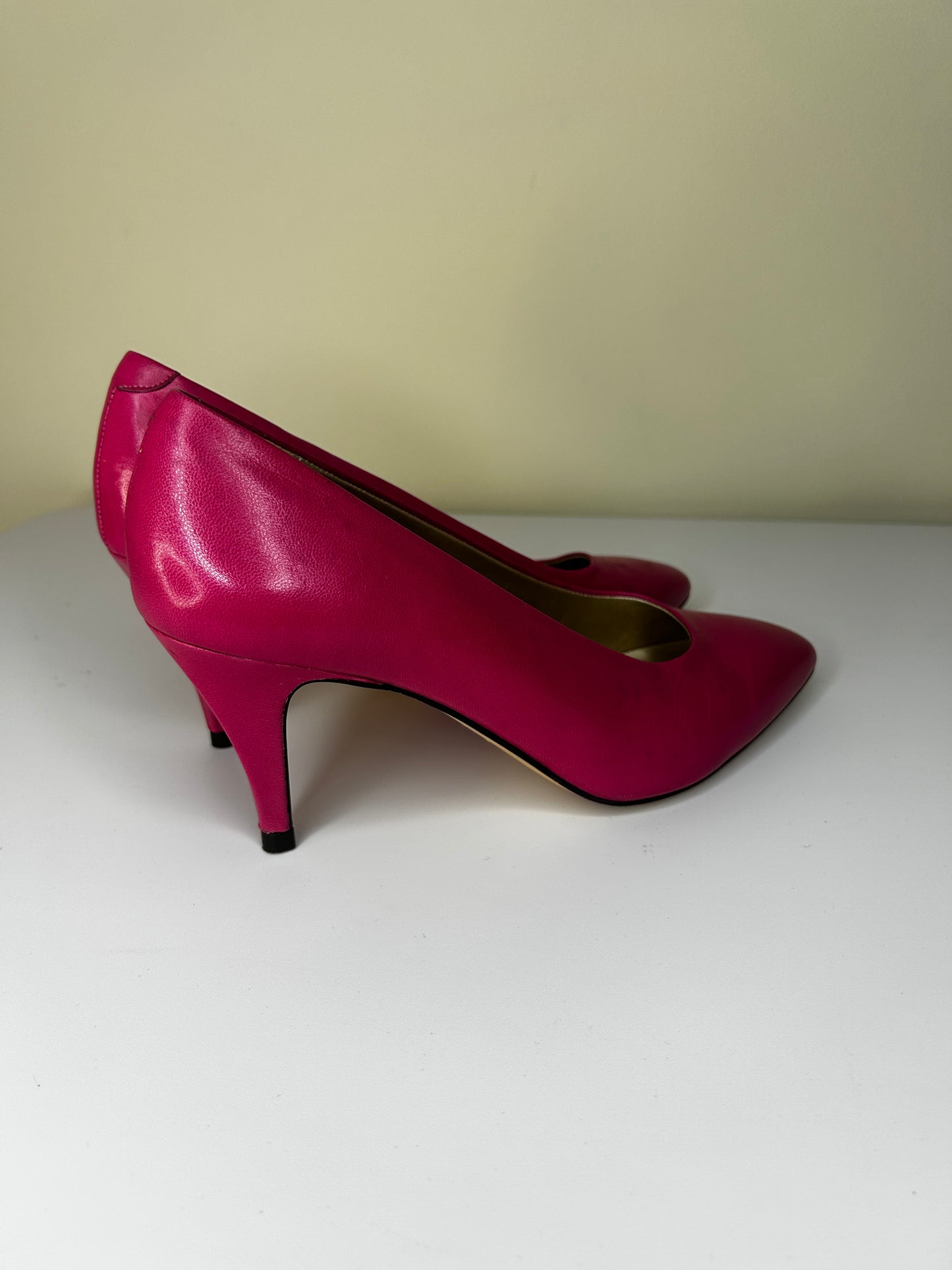 Vintage 80s Bandolino Fuchsia Pink Shoes