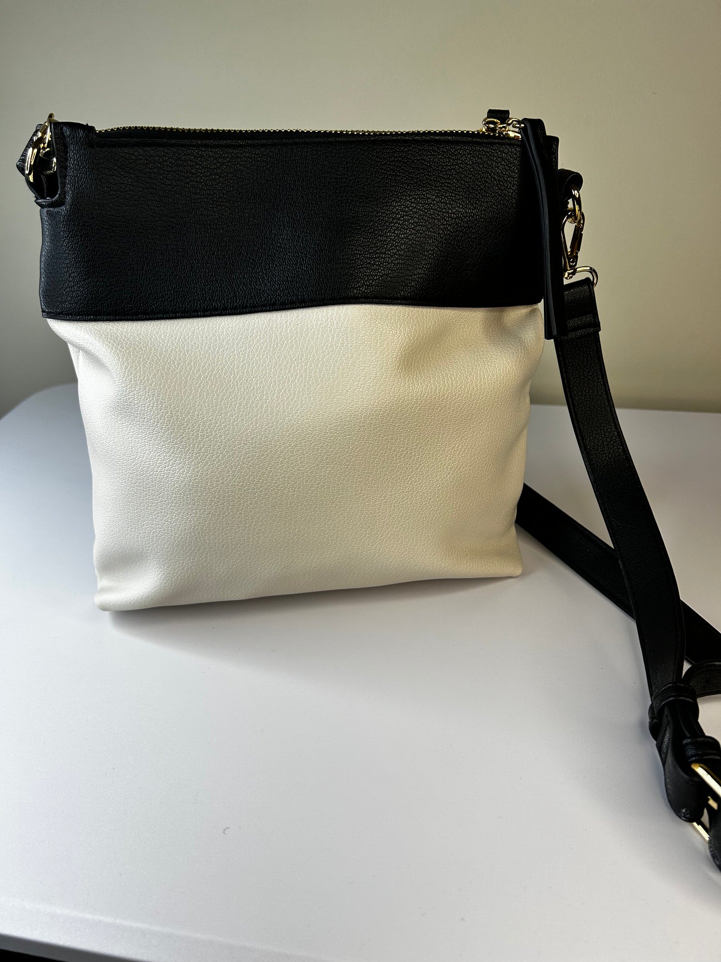 Chico's Black and Creme Crossbody