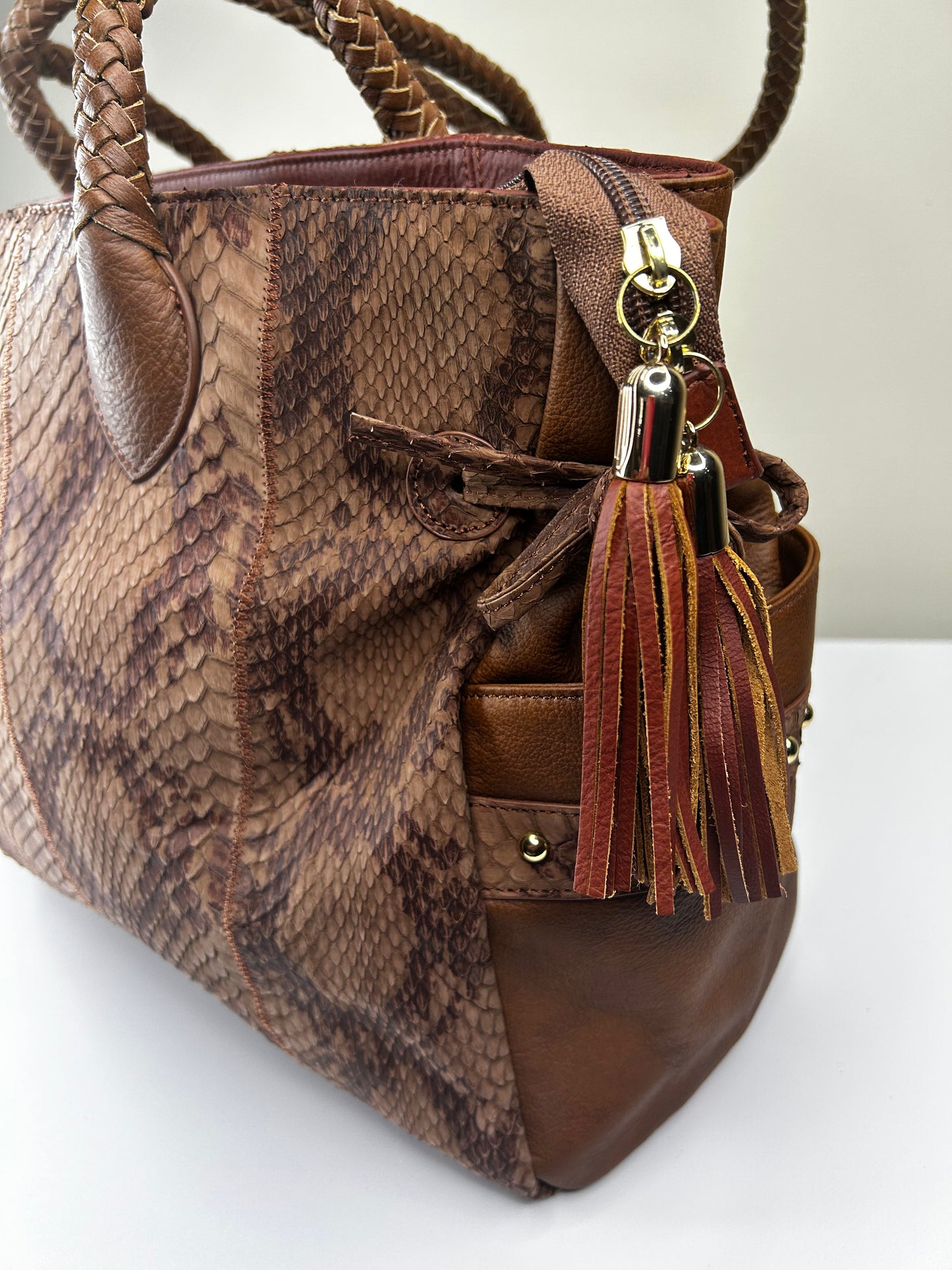 Chi by Carlos Falchi NWOT Purse w/ Dust Bag, Strap, Toiletry Pouch