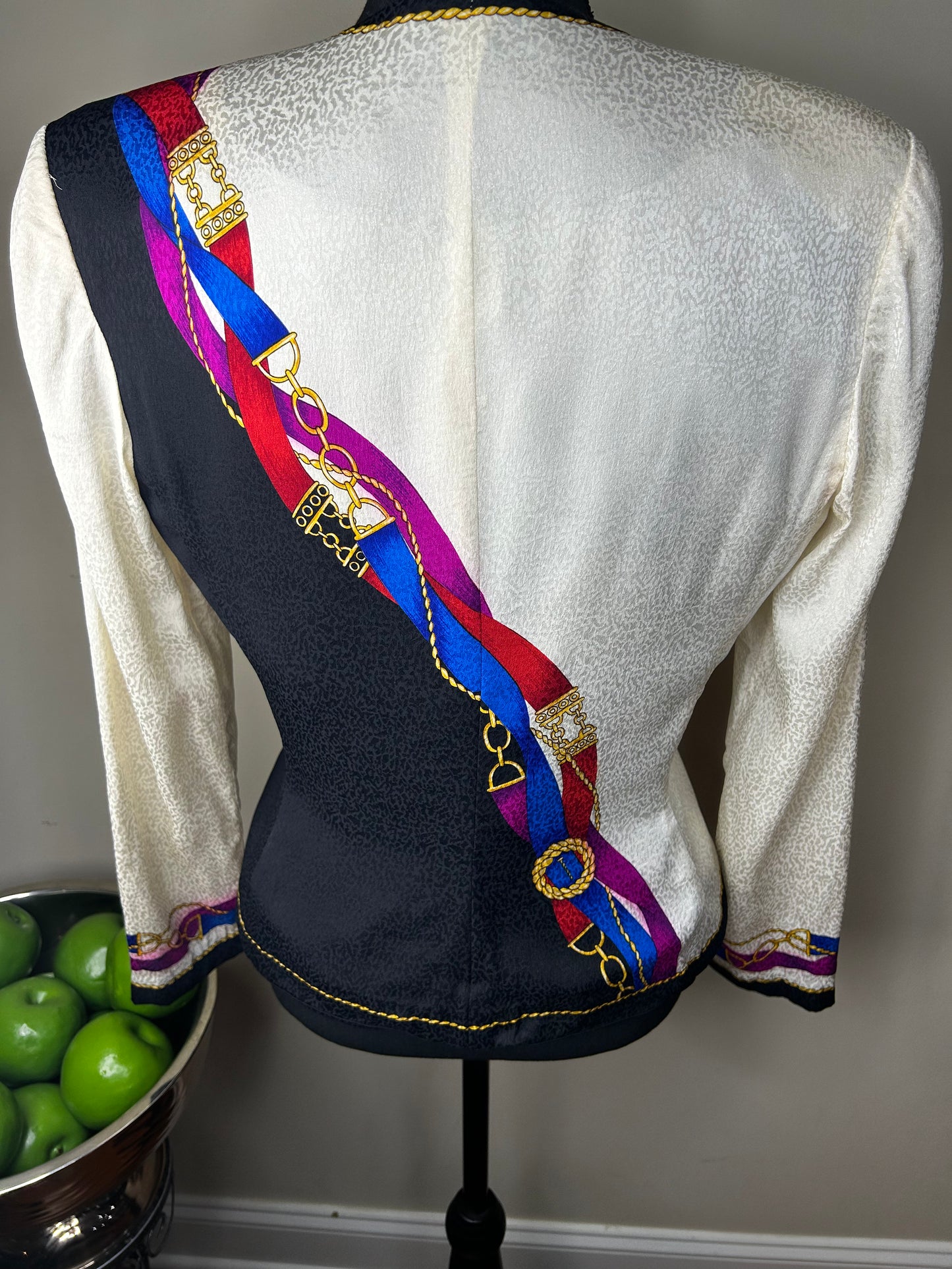 Vintage Adrianna Papell Light Weight Blazer with Baroque Print