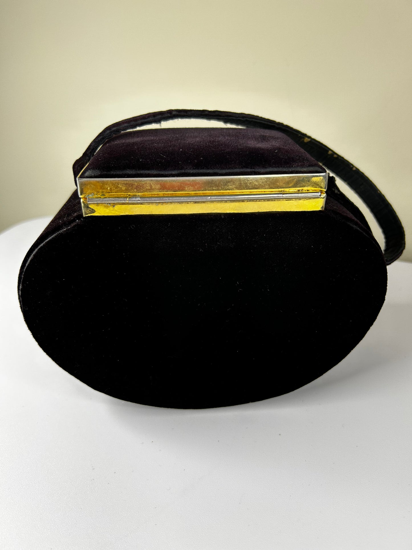 Carolyn Vintage Barton Burgundy Velvet Purse