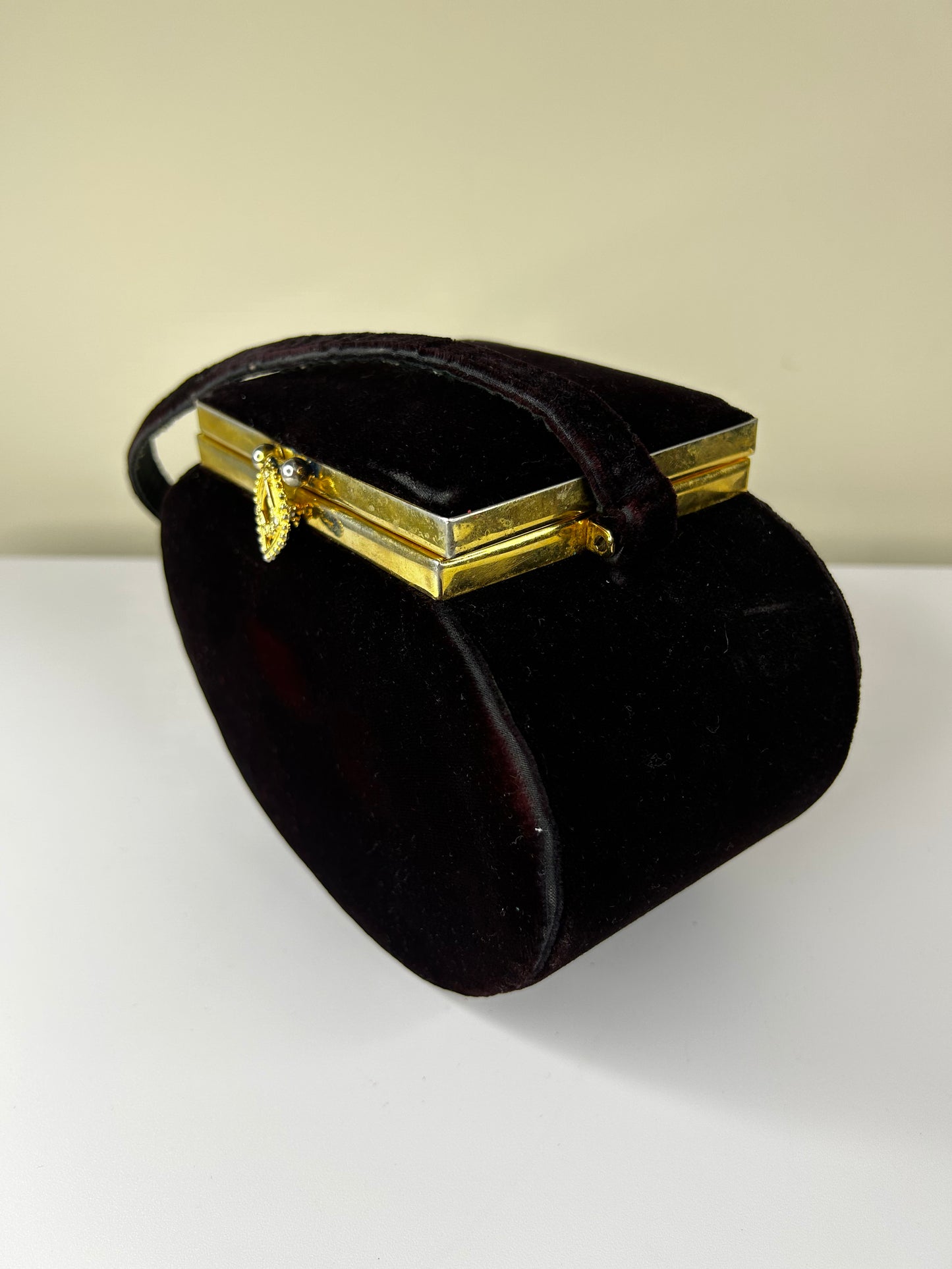 Carolyn Vintage Barton Burgundy Velvet Purse